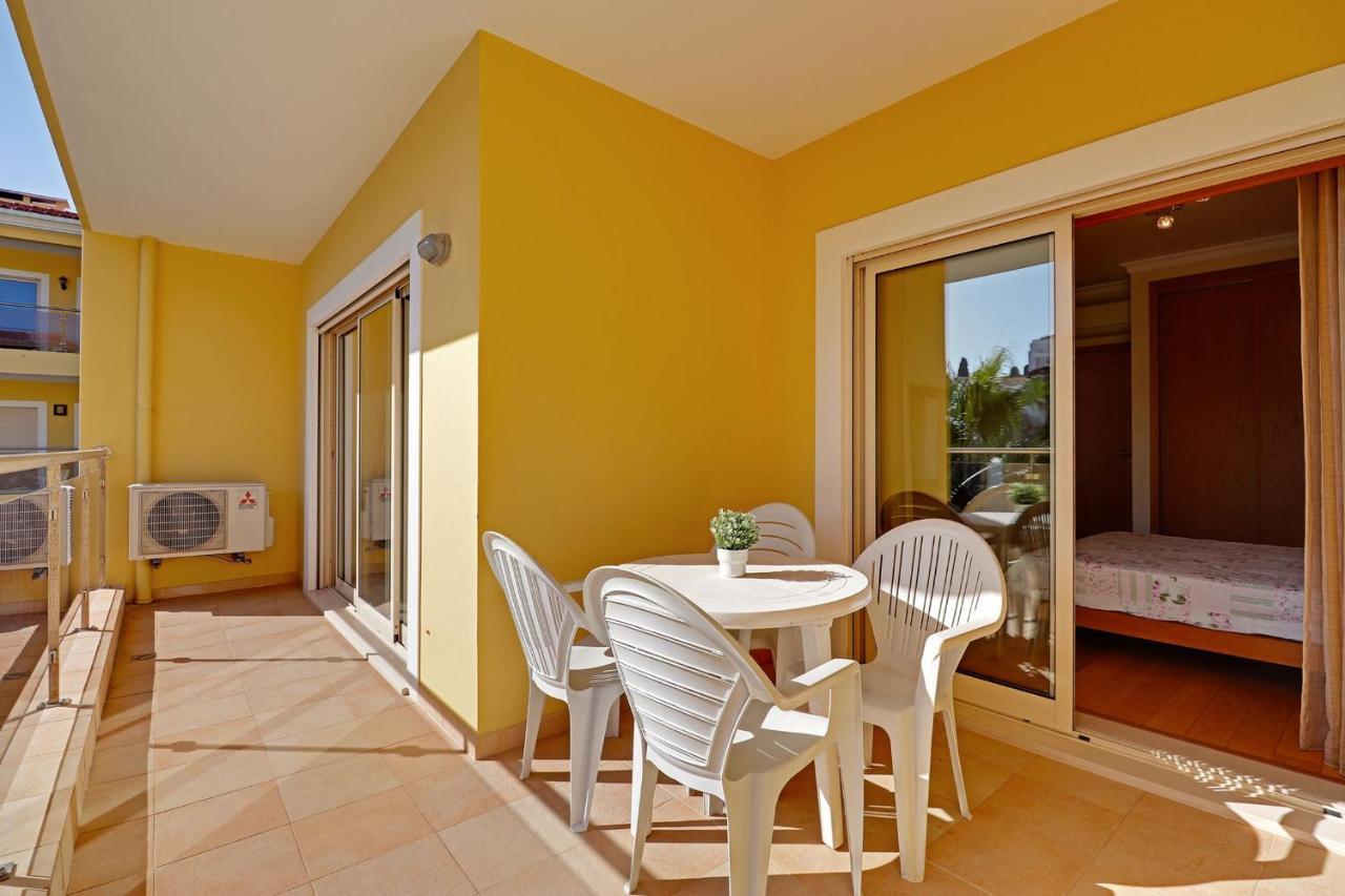 Lagos Balcony With Pool By Homing Екстер'єр фото